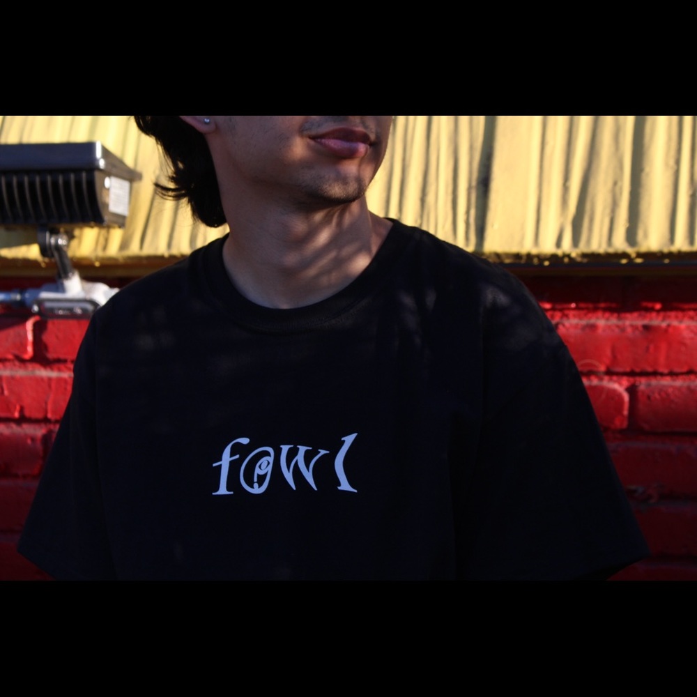 Black Fowl Shirt (wavy design) - Picture 2 of 6